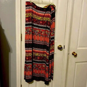 Cato brand maxi skirt size 22/24 beautiful pattern